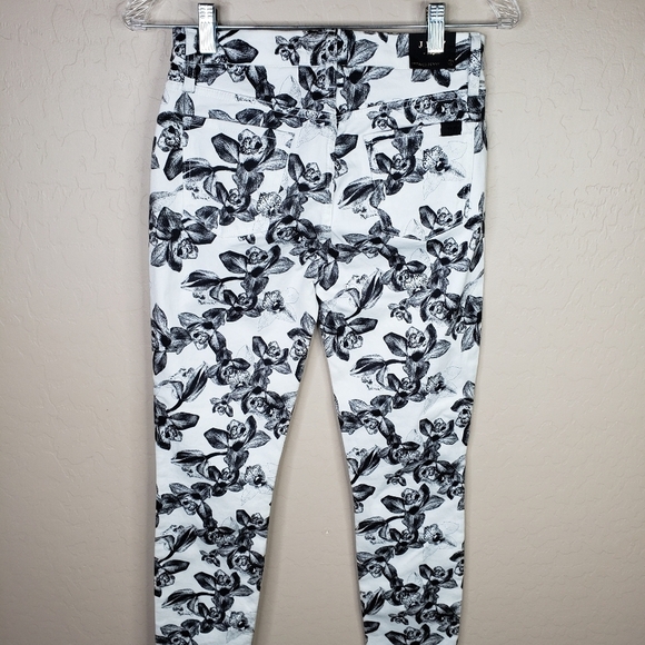 7 For All Man Kind Jen 7 White With Black Flowers Cropped Skinny Jean Sz 2 - Picture 8 of 11